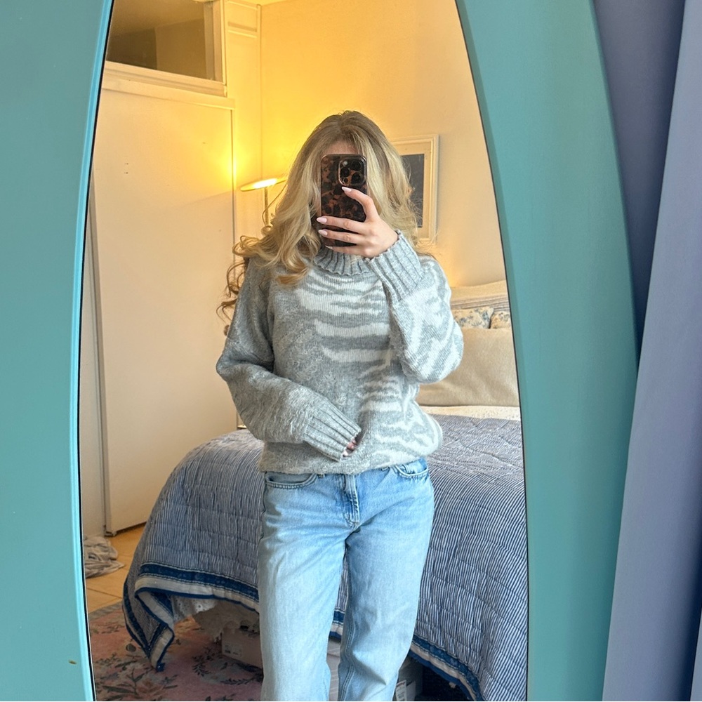 Topshop gray zebra sweater